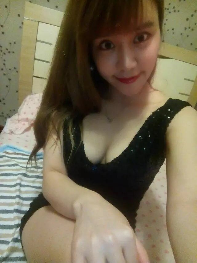 深圳大胸少妇求包养 第1张