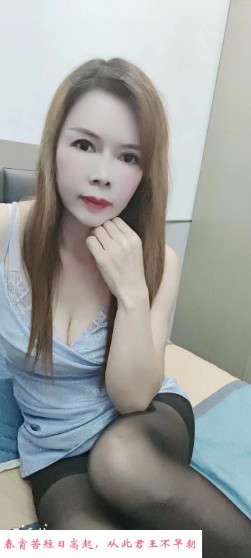 熟女泻火菲菲 第2张