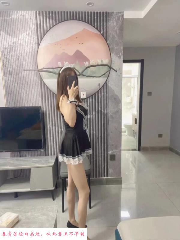 制服骚少妇 第2张