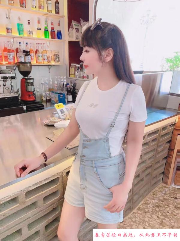 风骚豹纹女郎 第4张