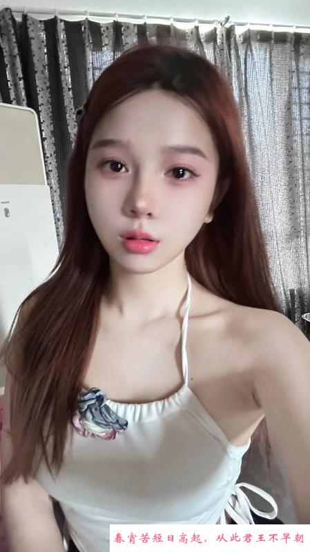 大胸高颜长腿妹 第1张