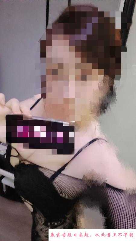 乌市黑蕾丝佳佳 第1张