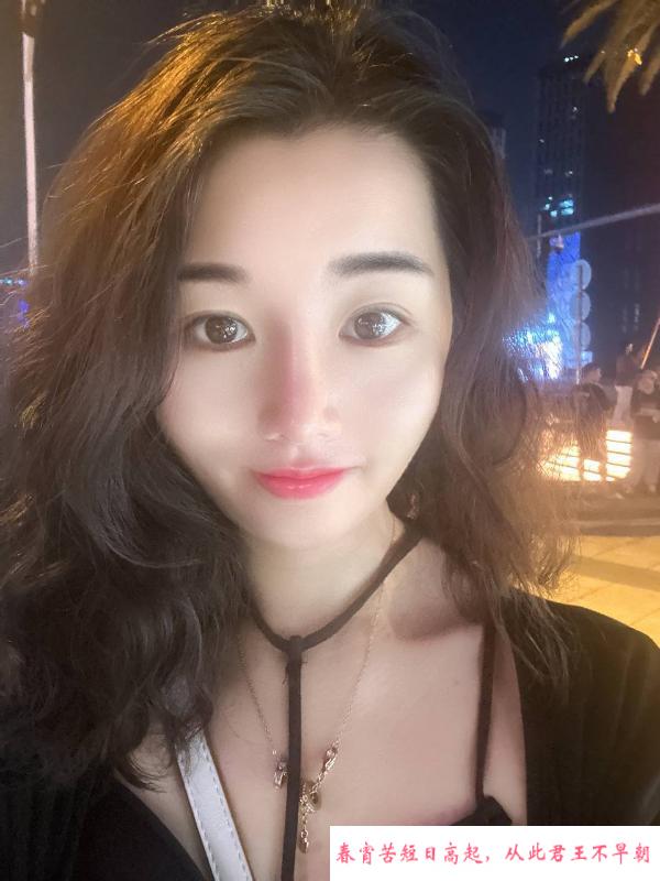 禅城翘臀美琪老师 第1张