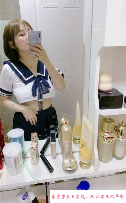 钟楼大波妹 第1张
