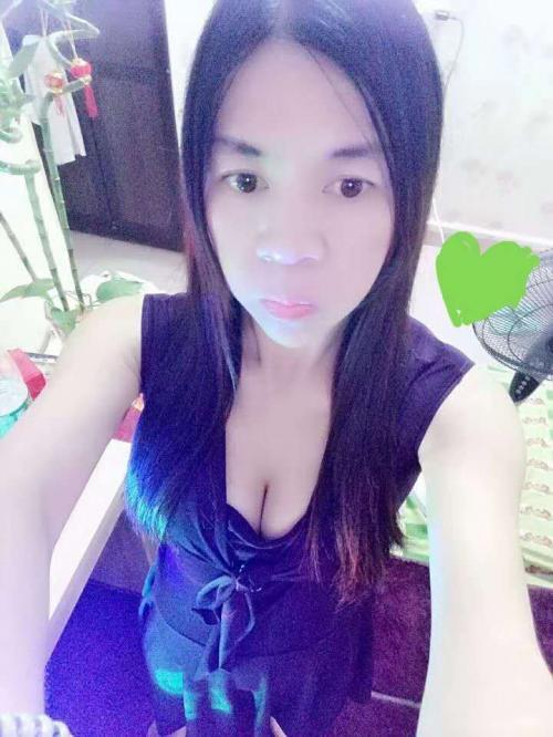 松岗红星雪儿 第1张