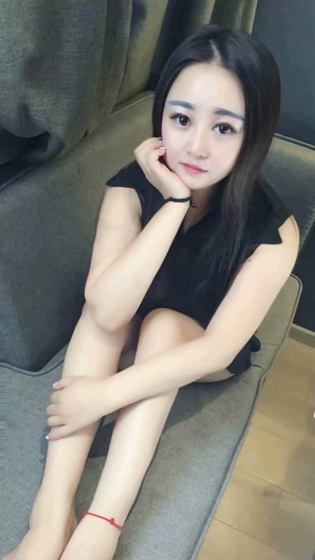 2000年7月20徐汇区大胸年轻妹子 第3张