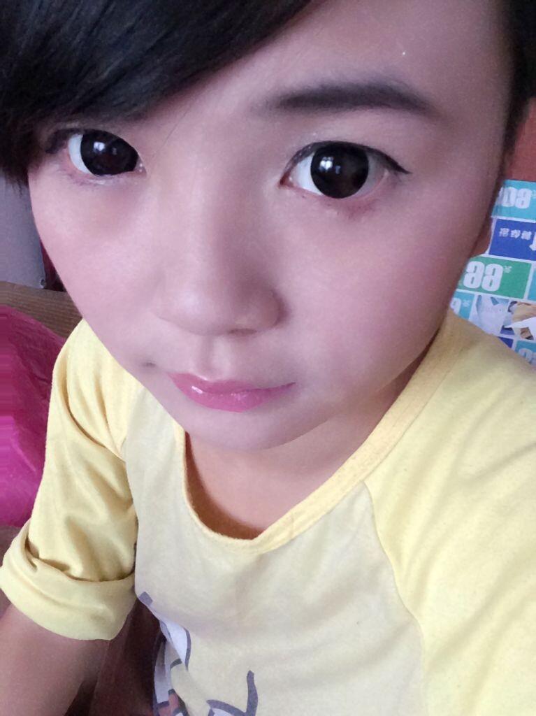 在酒店干了一个兼职学生妹 第1张