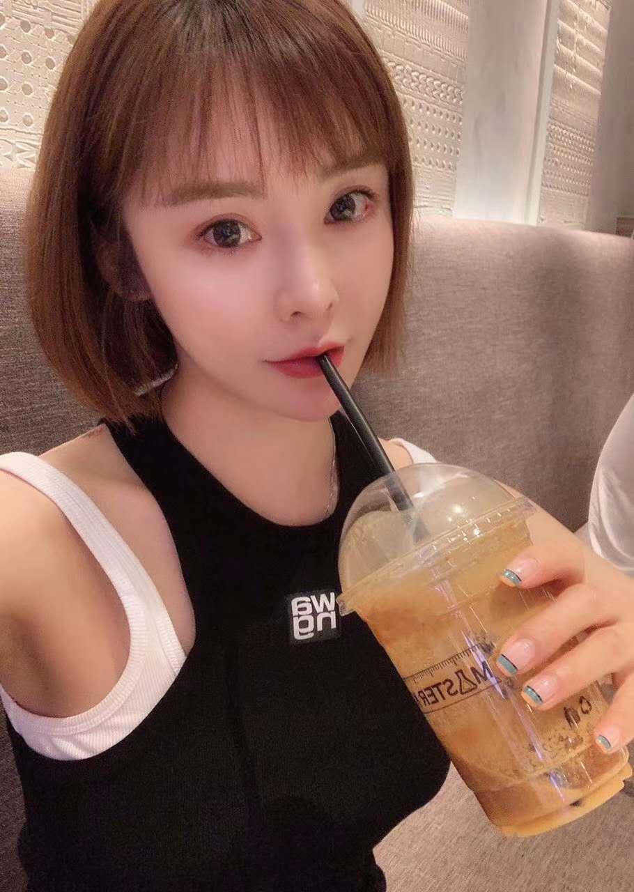 龙华小苹果：大奶水多骚，人靓服务爆，不催钟不赶时 第1张