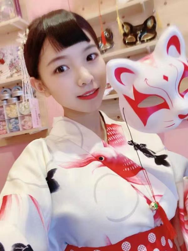 龙华皮肤白嫩的佳佳 第1张