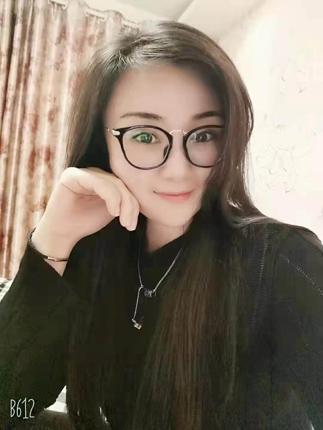 乌鲁木齐新市区黑丝小姐姐 第1张