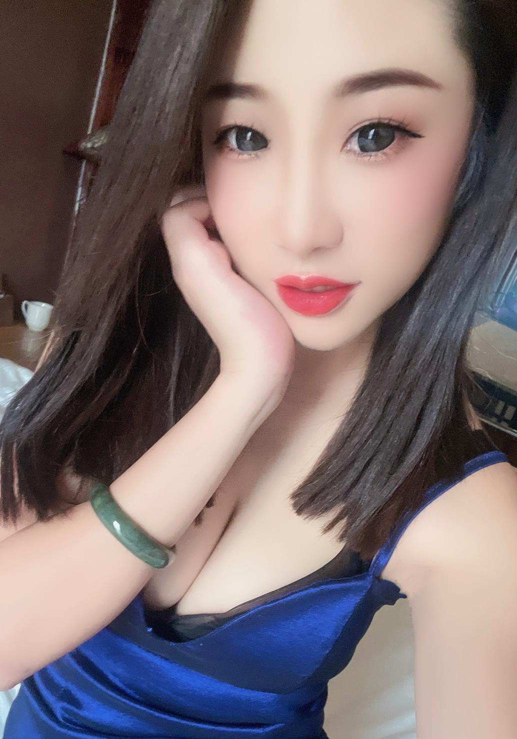 越秀小良家娜娜 第1张