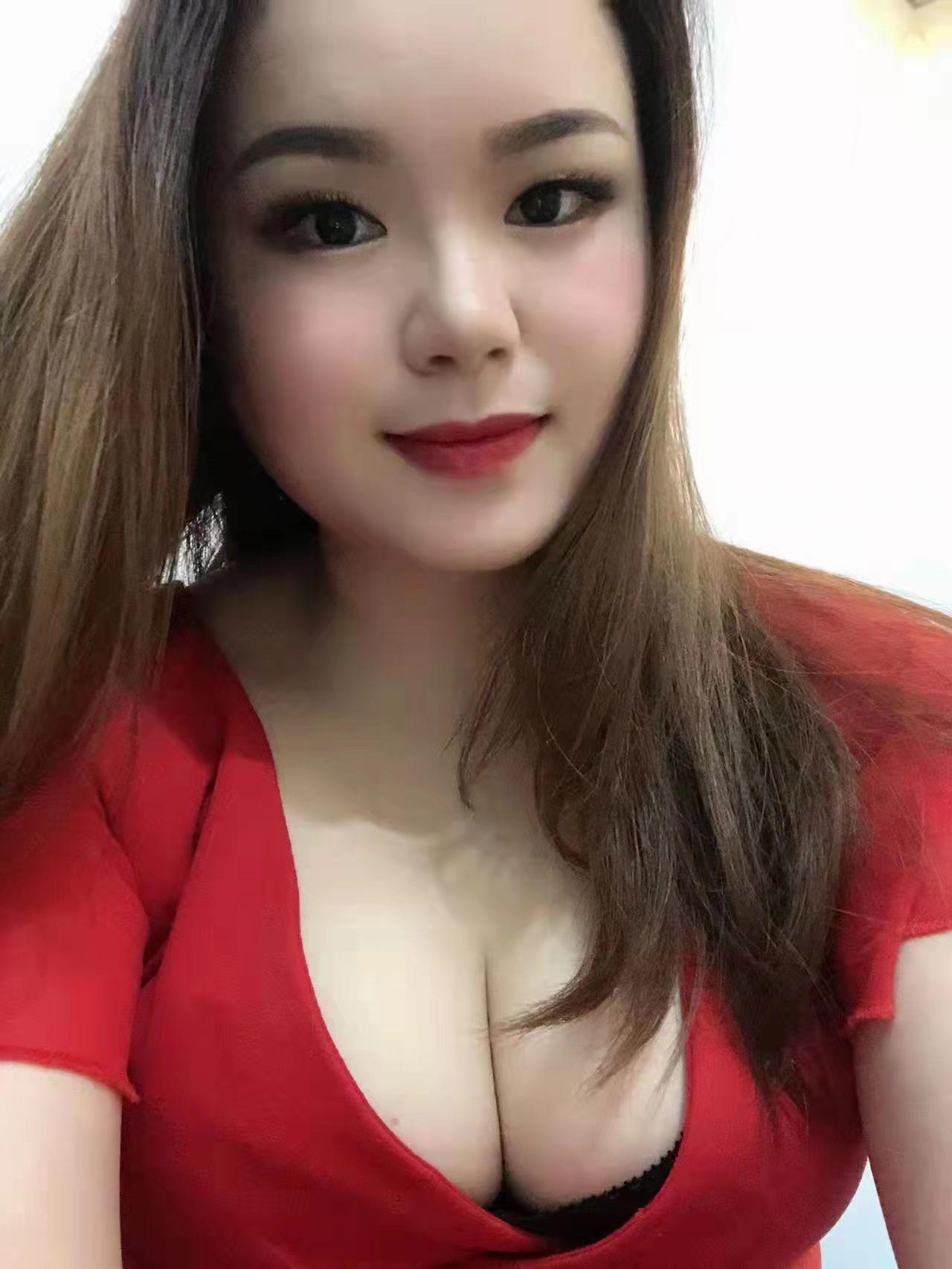 36D制服诱惑刺激得很 第1张