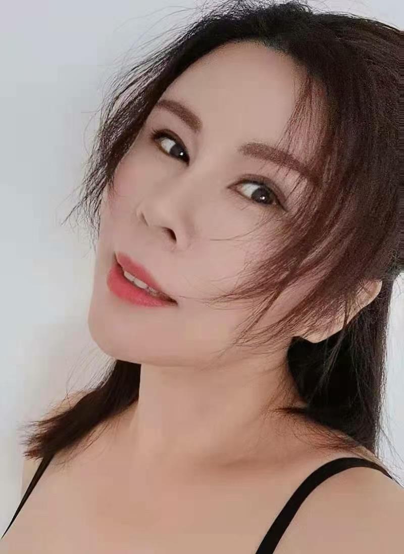 风骚美少妇 第2张