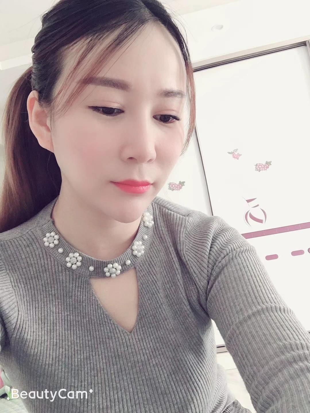 万达小嫂子 第1张