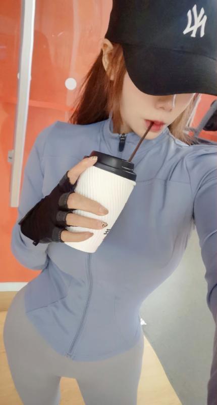油坊桥御姐 第2张