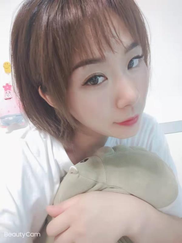 中南性感美女 第1张