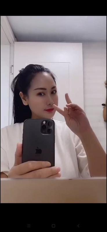 白嫩巨乳御姐 第3张