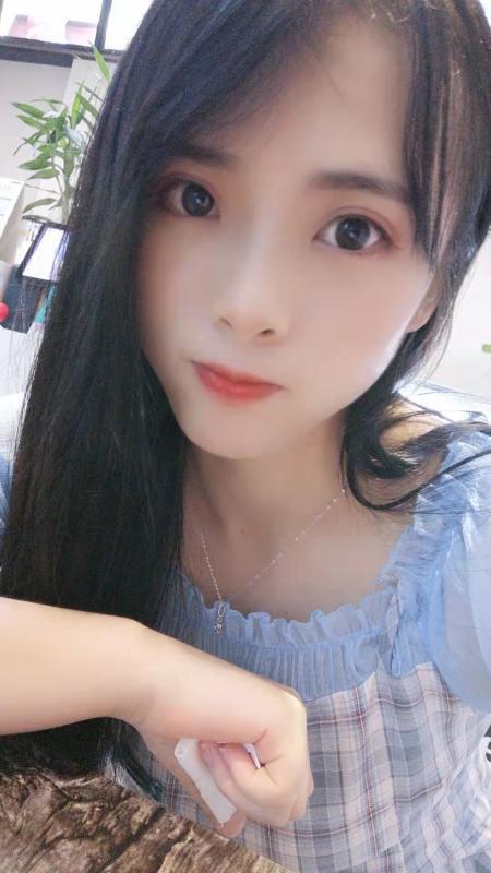 深圳白美少女琪琪 第1张