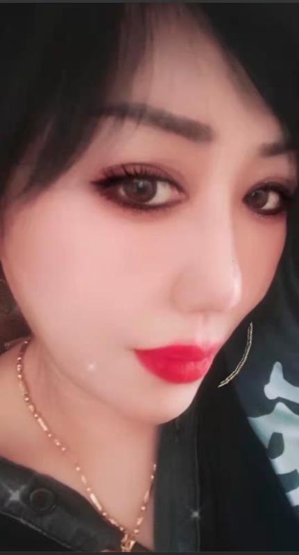 丰乳肥臀骚妇 第1张