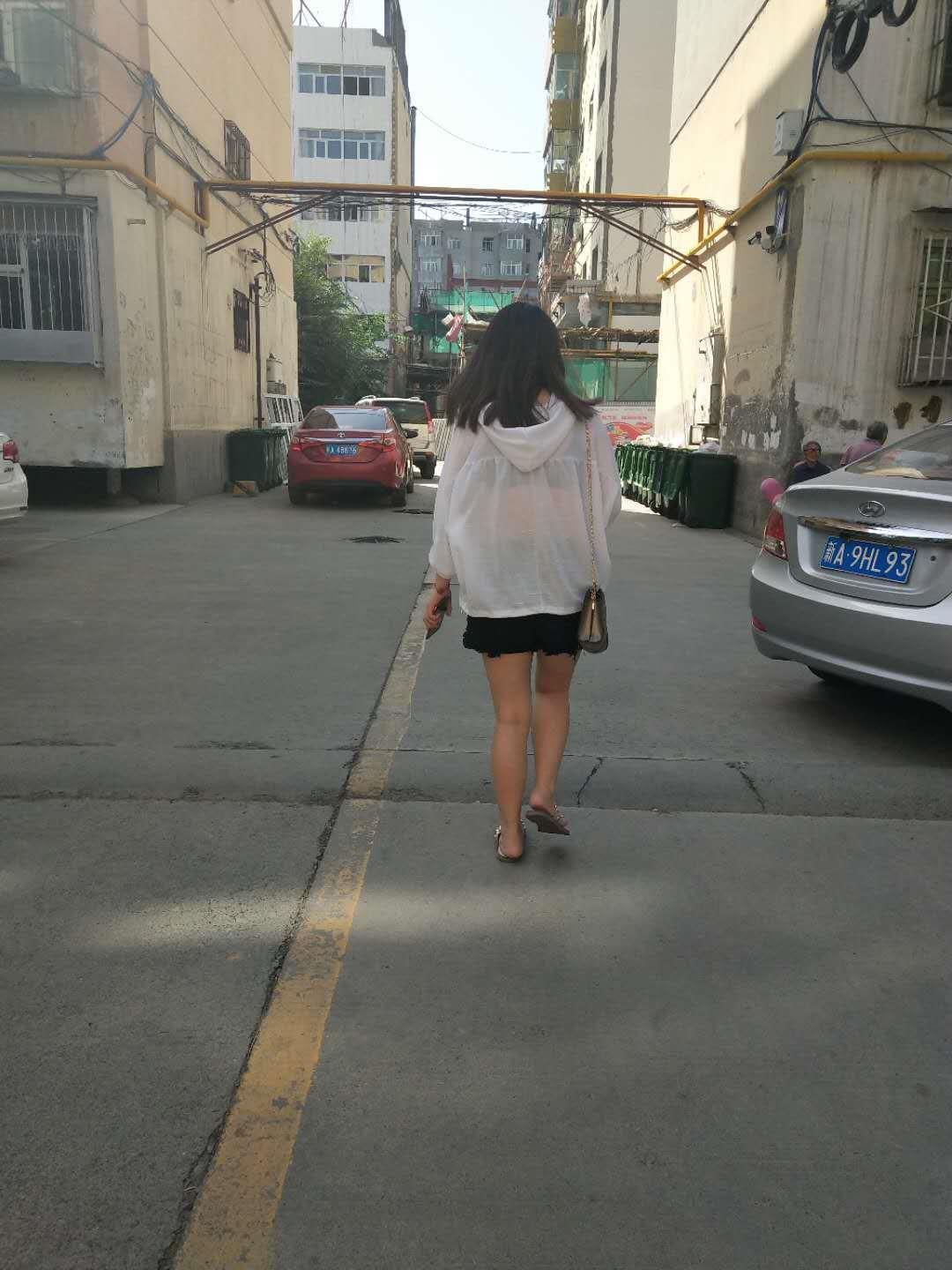 油运司国泰大厦，后有维族姑娘我彩蛋 第1张
