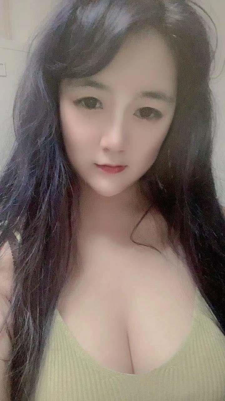 北三环和平家园F罩杯21岁高个大乳妹 第2张