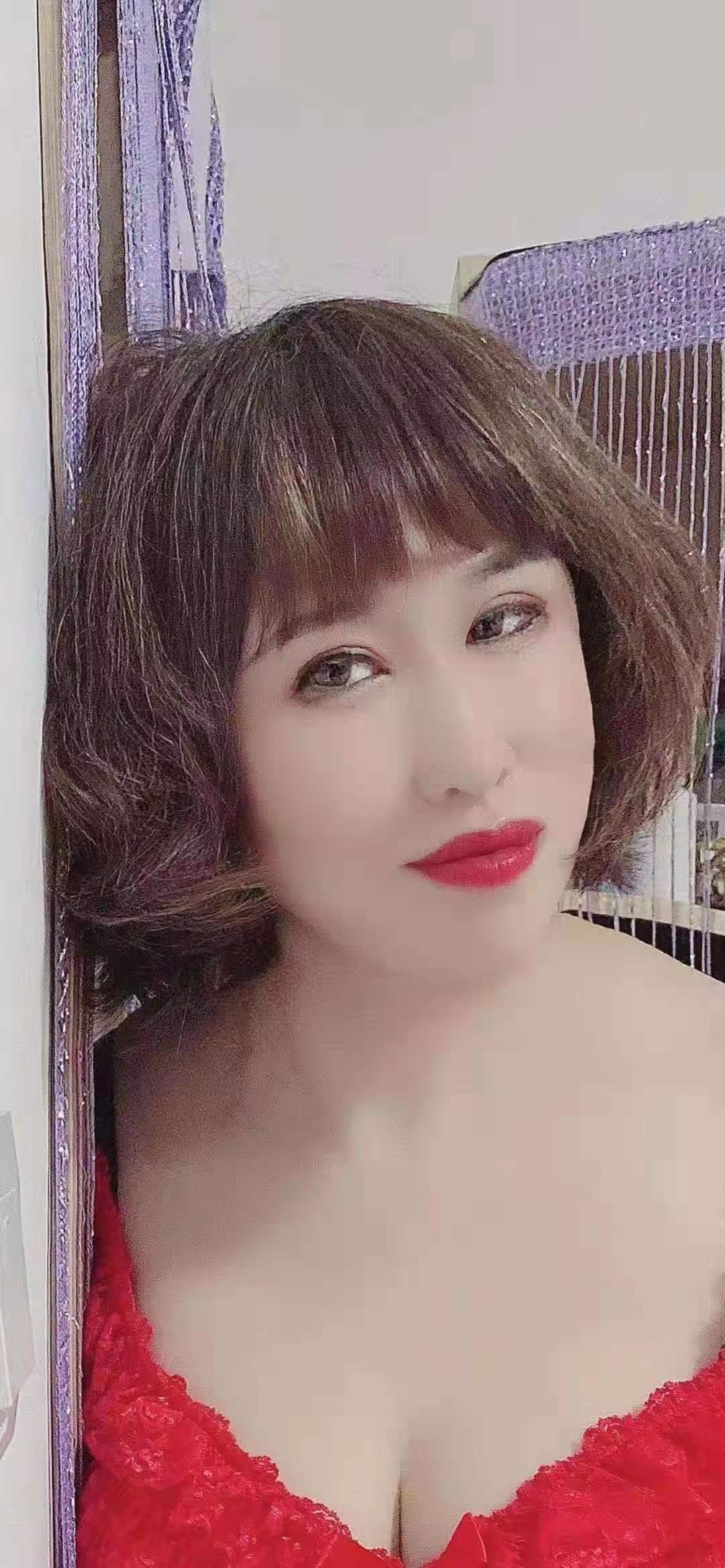老狼推荐泻火熟女 第1张
