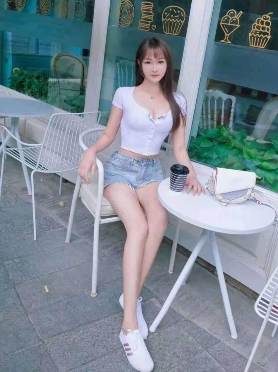 廊坊广阳区年轻漂亮的妹子 第1张