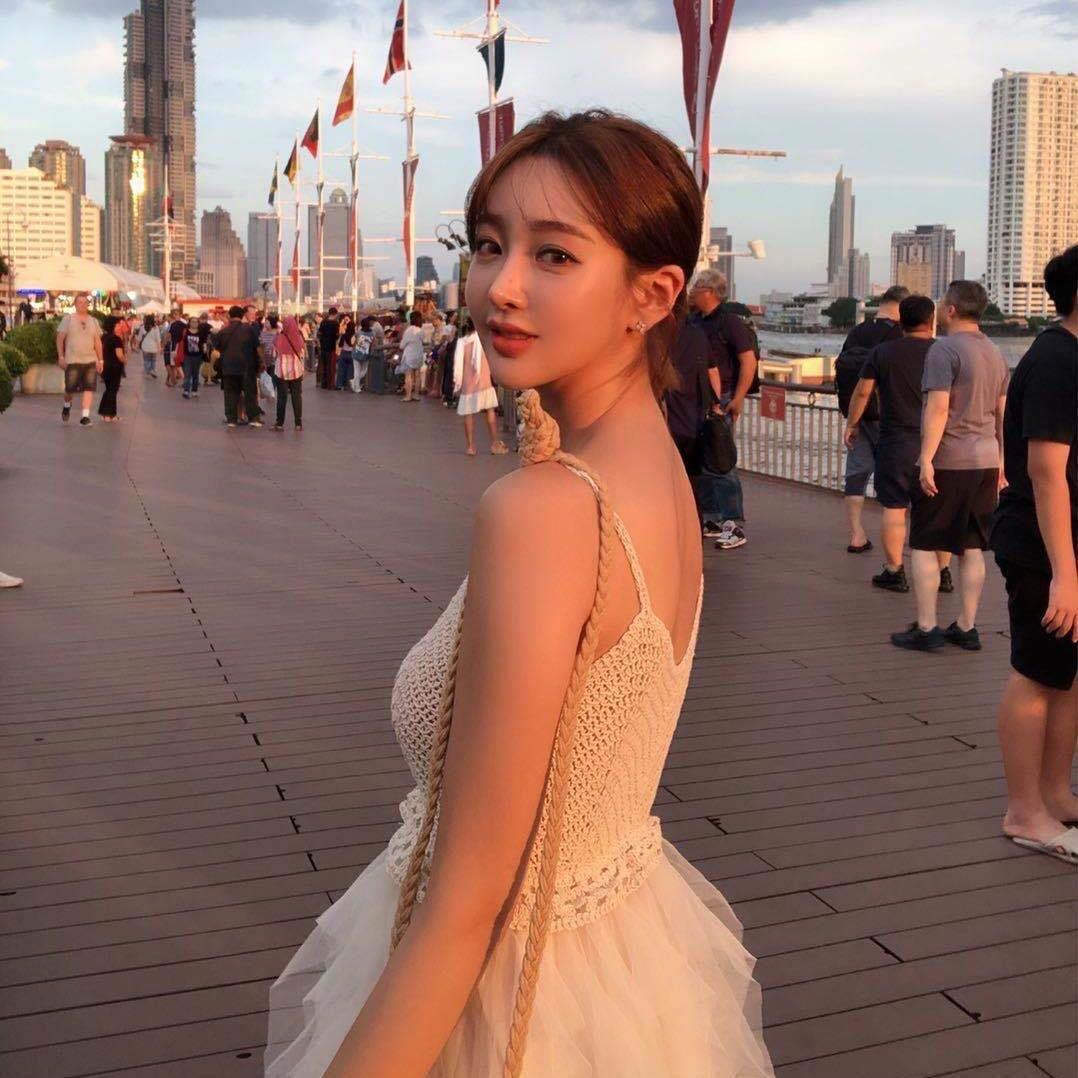 虹口妹子 第1张