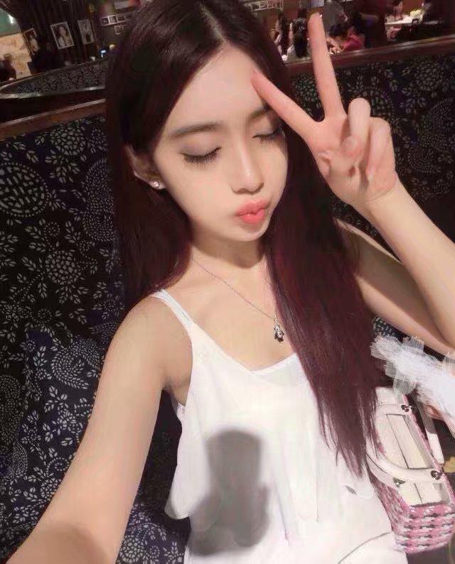 蛮嫩的妹纸 第1张