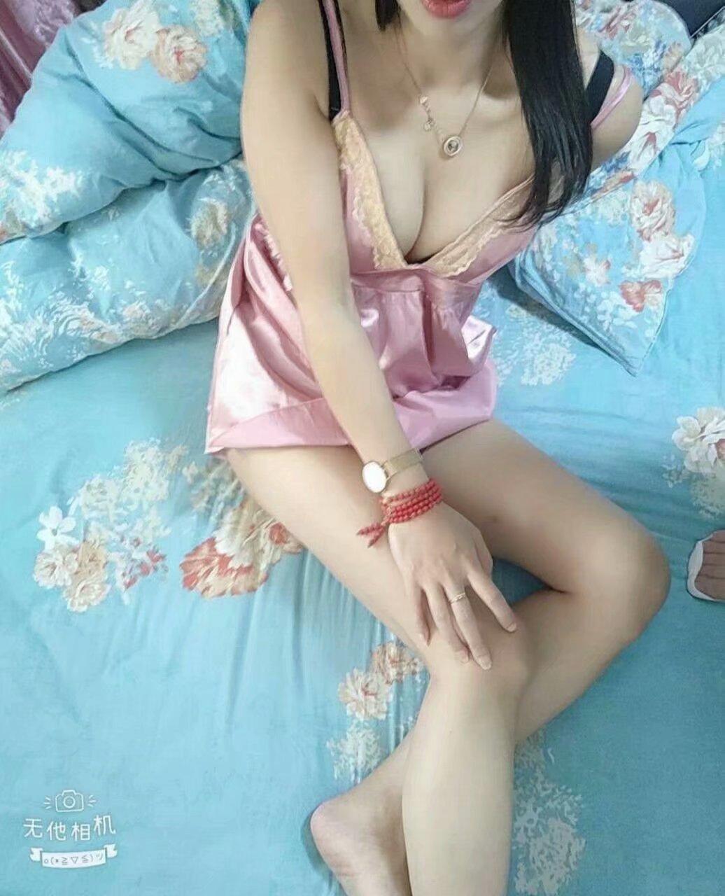 望京家乐福附近，帝都风情鸣凤，胸大活好 第1张