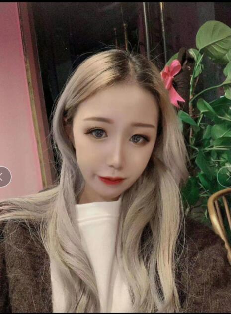 五和坂田00后小姐姐 第1张