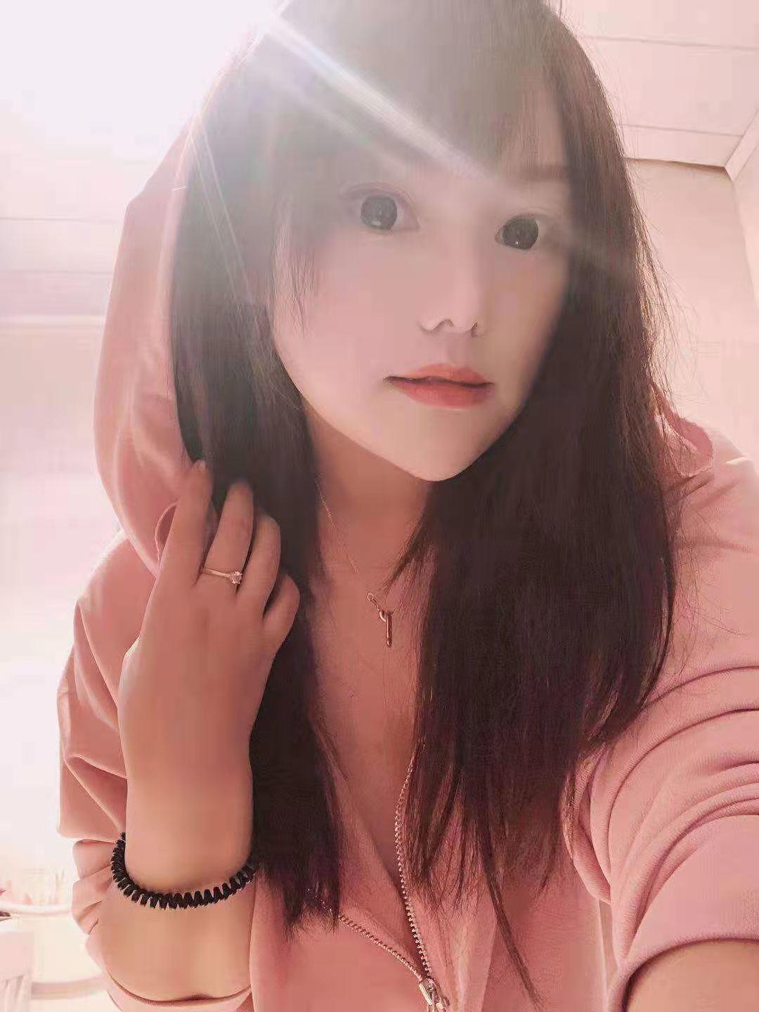 400的川系嫩妹，五官好正，玉体水灵，超划算 第1张